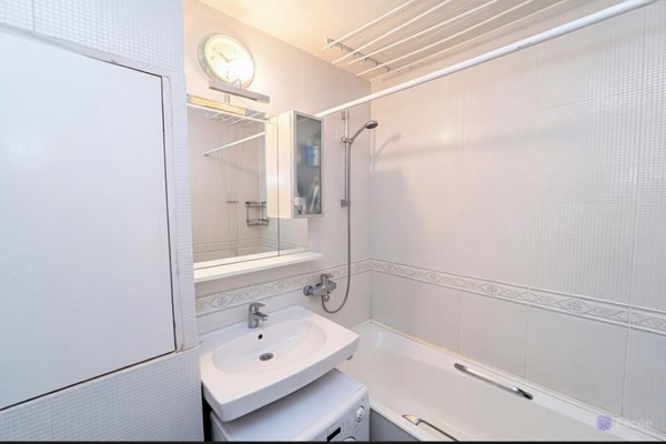 Продам однокомнатную (1-комн.) квартиру, Генерала Кузнецова ул, 11к2, Москва г