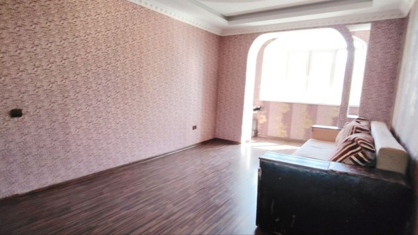 Продам двухкомнатную (2-комн.) квартиру, Героев Сталинграда ул, 23, Симферополь г