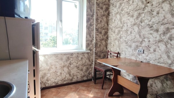 Продам двухкомнатную (2-комн.) квартиру, Героев Сталинграда ул, 23, Симферополь г