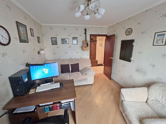 Продам трехкомнатную (3-комн.) квартиру, Народного Ополчения ул, 44к1, Москва г