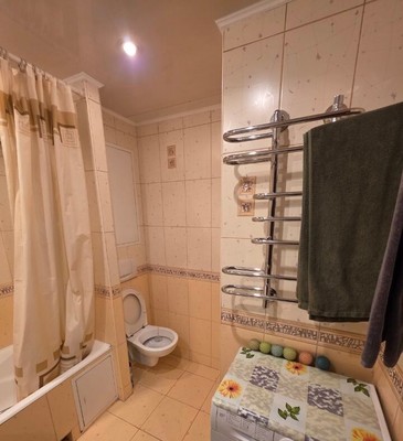 Продам трехкомнатную (3-комн.) квартиру, Народного Ополчения ул, 44к1, Москва г