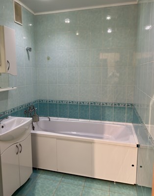 Продам однокомнатную (1-комн.) квартиру, Флотская ул, 8, Брянск г