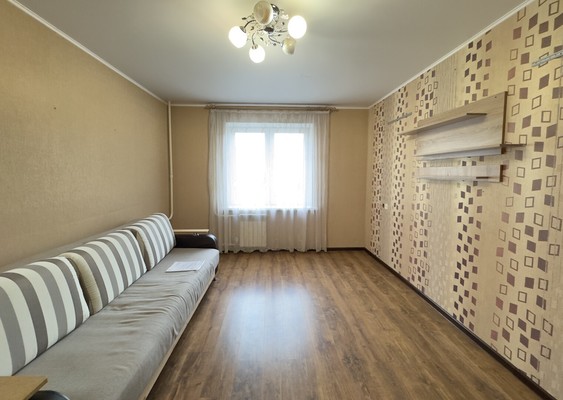 Продам однокомнатную (1-комн.) квартиру, Флотская ул, 8, Брянск г