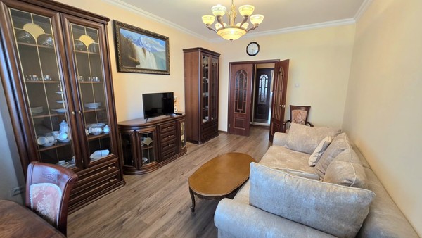 Продам двухкомнатную (2-комн.) квартиру, Ляпидевского ул, 22, Москва г