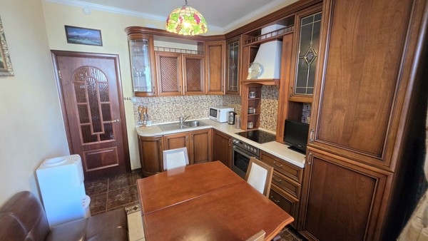 Продам двухкомнатную (2-комн.) квартиру, Ляпидевского ул, 22, Москва г