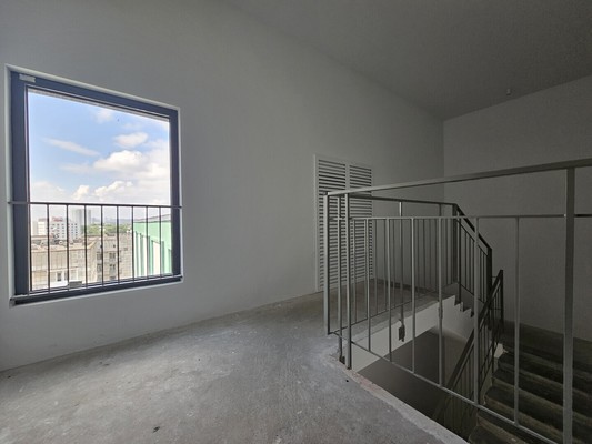 Продам трехкомнатную (3-комн.) квартиру, Металлистов ул, 18, Пермь г
