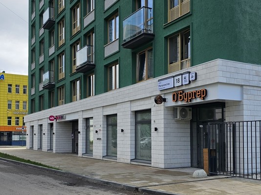 Продам трехкомнатную (3-комн.) квартиру, Металлистов ул, 18, Пермь г