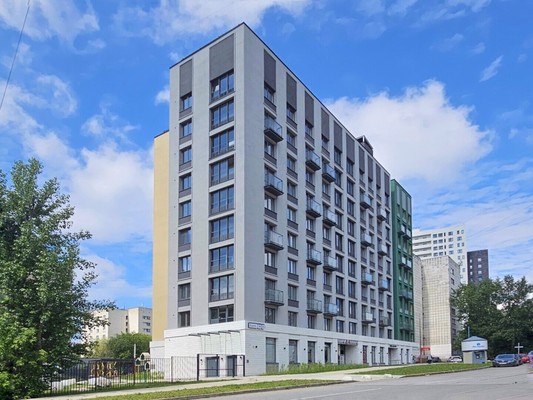 Продам трехкомнатную (3-комн.) квартиру, Металлистов ул, 18, Пермь г