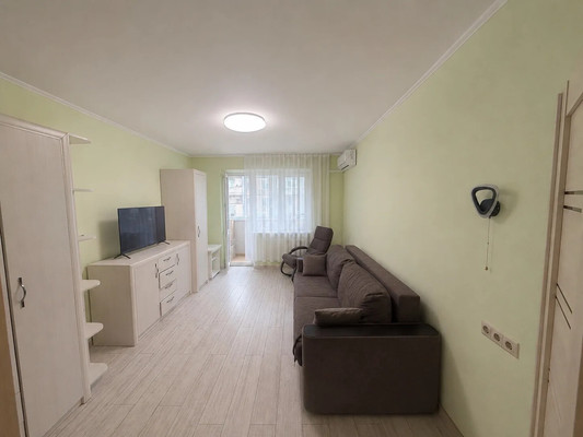 Продам двухкомнатную (2-комн.) квартиру, Героев Десантников ул, 32, Новороссийск г