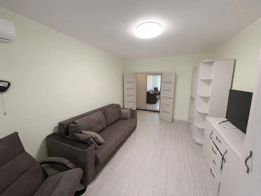 Продам двухкомнатную (2-комн.) квартиру, Героев Десантников ул, 32, Новороссийск г