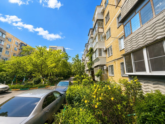 Продам двухкомнатную (2-комн.) квартиру, Героев Десантников ул, 32, Новороссийск г