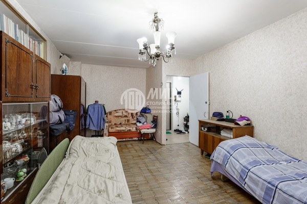 Продам однокомнатную (1-комн.) квартиру, Дубки ул, 13, Москва г