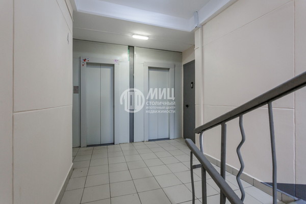 Продам однокомнатную (1-комн.) квартиру, Дубки ул, 13, Москва г