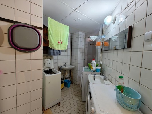 Продам комнату в 13-комн. квартире, Горняков пр-кт, 2кВ, Костомукша г