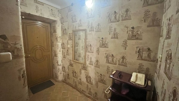 Продам двухкомнатную (2-комн.) квартиру, Гайдара ул, 14, Симферополь г