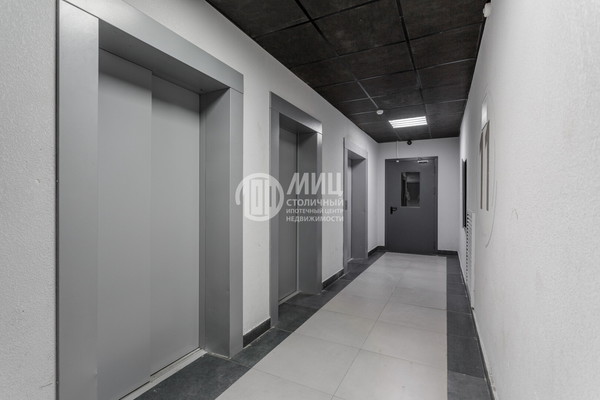 Продам однокомнатную (1-комн.) квартиру, Эйнштейна б-р, 5, Новоивановское рп