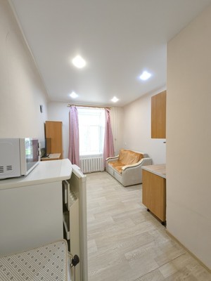 Продам однокомнатную (1-комн.) квартиру, Индустриальная ул, 15, Казань г