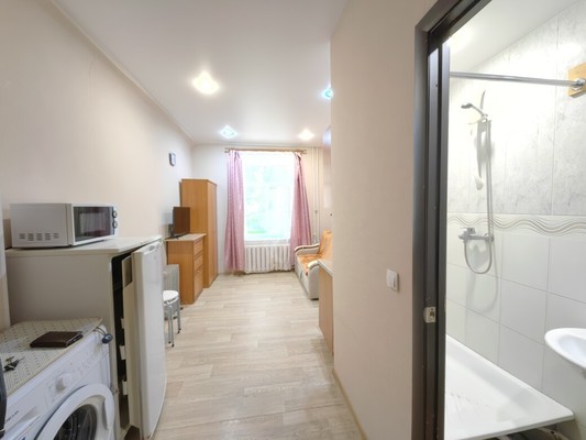 Продам однокомнатную (1-комн.) квартиру, Индустриальная ул, 15, Казань г
