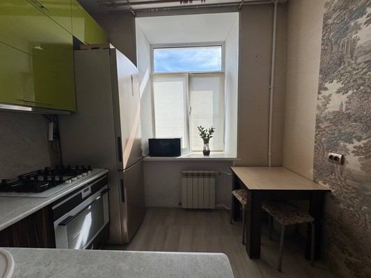 Продам двухкомнатную (2-комн.) квартиру, Ленина пр-кт, 19, Комсомольск-на-Амуре г