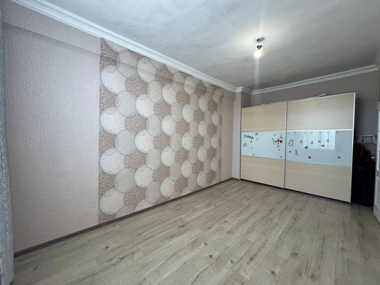 Продам двухкомнатную (2-комн.) квартиру, Ленина пр-кт, 19, Комсомольск-на-Амуре г
