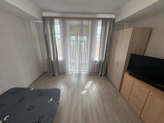 Продам двухкомнатную (2-комн.) квартиру, Ленина пр-кт, 19, Комсомольск-на-Амуре г