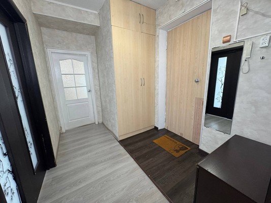 Продам двухкомнатную (2-комн.) квартиру, Ленина пр-кт, 19, Комсомольск-на-Амуре г