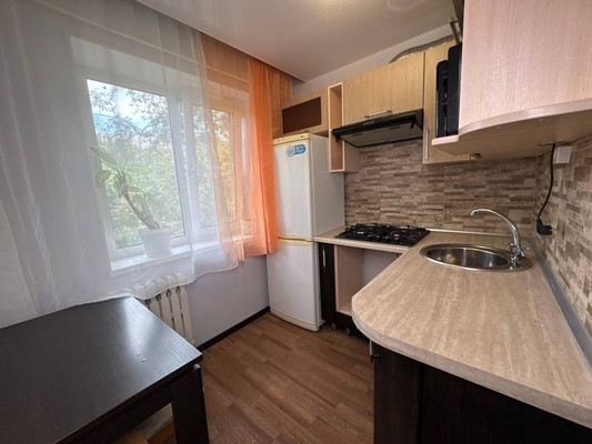 Продам трехкомнатную (3-комн.) квартиру, Сидоренко ул, 24к2, Комсомольск-на-Амуре г