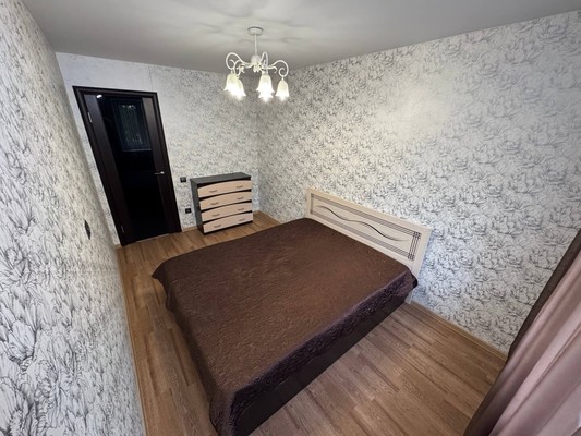 Продам трехкомнатную (3-комн.) квартиру, Сидоренко ул, 24к2, Комсомольск-на-Амуре г