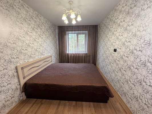 Продам трехкомнатную (3-комн.) квартиру, Сидоренко ул, 24к2, Комсомольск-на-Амуре г