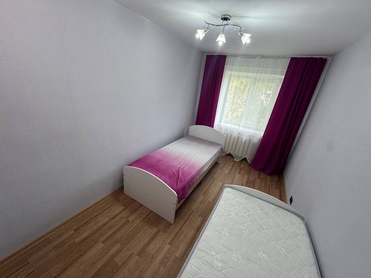 Продам трехкомнатную (3-комн.) квартиру, Сидоренко ул, 24к2, Комсомольск-на-Амуре г