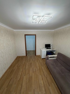 Продам двухкомнатную (2-комн.) квартиру, 25-й мкр, 14б, Октябрьский г