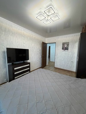 Продам двухкомнатную (2-комн.) квартиру, 25-й мкр, 14б, Октябрьский г