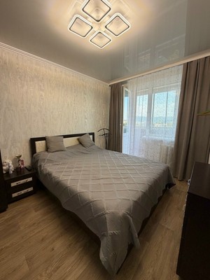 Продам двухкомнатную (2-комн.) квартиру, 25-й мкр, 14б, Октябрьский г