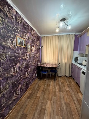Продам двухкомнатную (2-комн.) квартиру, 25-й мкр, 14б, Октябрьский г