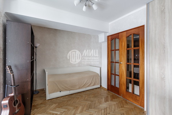 Продам двухкомнатную (2-комн.) квартиру, Фестивальная ул, 11, Москва г