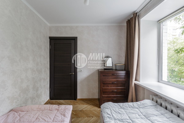 Продам двухкомнатную (2-комн.) квартиру, Фестивальная ул, 11, Москва г