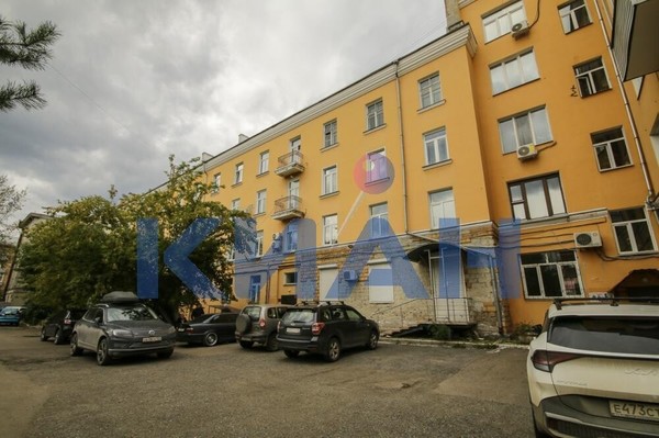 Продам двухкомнатную (2-комн.) квартиру, Ленина ул, 133, Красноярск г