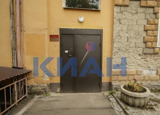 Продам двухкомнатную (2-комн.) квартиру, Ленина ул, 133, Красноярск г
