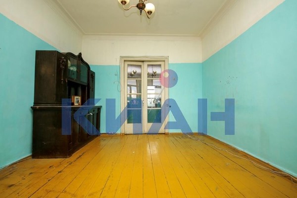 Продам двухкомнатную (2-комн.) квартиру, Ленина ул, 133, Красноярск г