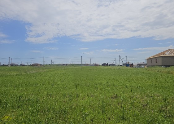 Продам участок 8 соток, ИЖС, 16-я Линия ул, Чалтырь с, 0 км от города