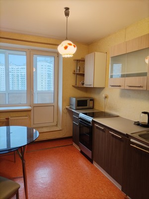Продам двухкомнатную (2-комн.) квартиру, Ленинский пр-кт, 55к3, Санкт-Петербург г