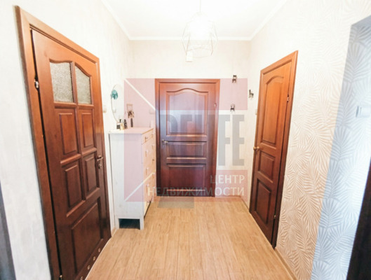 Продам однокомнатную (1-комн.) квартиру, Ясная ул, 17, Калининград г