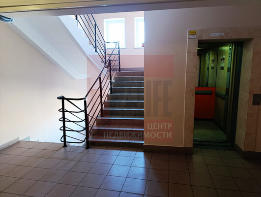 Продам однокомнатную (1-комн.) квартиру, Ясная ул, 17, Калининград г