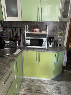 Продам трехкомнатную (3-комн.) квартиру, Лескова ул, 10кА, Москва г