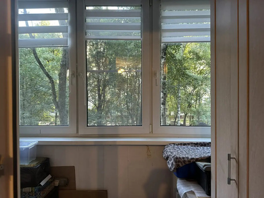 Продам трехкомнатную (3-комн.) квартиру, Лескова ул, 10кА, Москва г