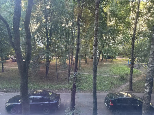 Продам трехкомнатную (3-комн.) квартиру, Лескова ул, 10кА, Москва г