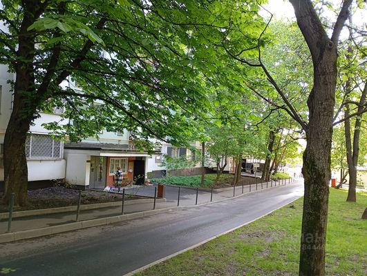 Продам трехкомнатную (3-комн.) квартиру, Вернадского пр-кт, 113, Москва г