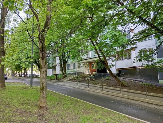 Продам трехкомнатную (3-комн.) квартиру, Вернадского пр-кт, 113, Москва г