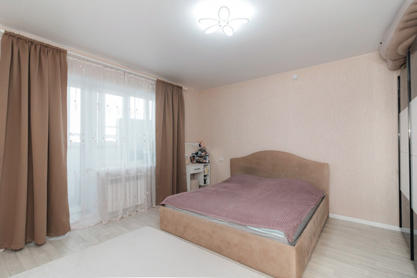 Продам двухкомнатную (2-комн.) квартиру, Георгия Величко ул, 9, Ханты-Мансийск г