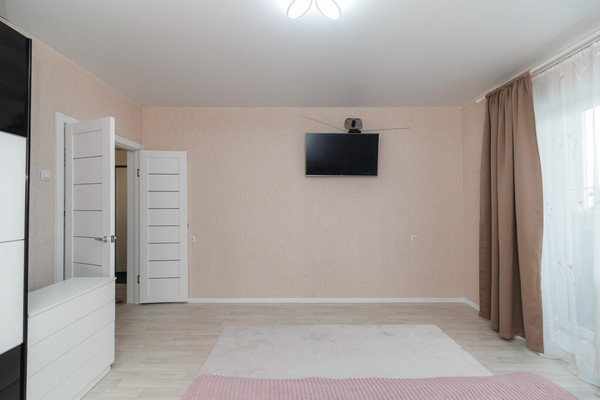 Продам двухкомнатную (2-комн.) квартиру, Георгия Величко ул, 9, Ханты-Мансийск г